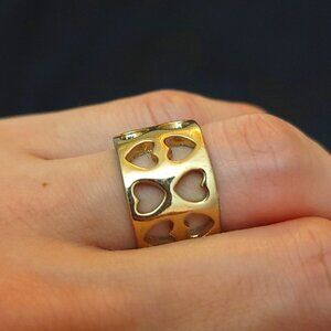 Vintage Heart Patterned Gold Ring